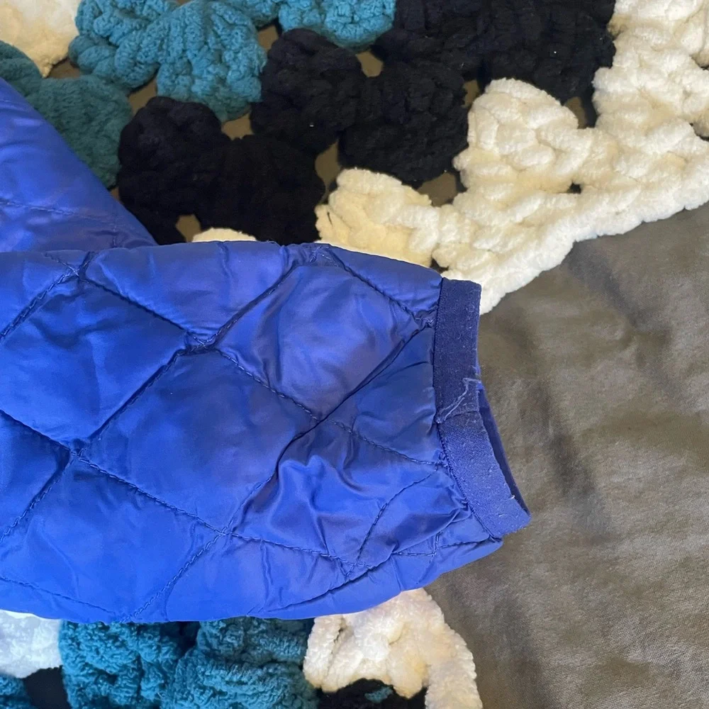 Girls North Face Quilted Jacket - Picture 4 of 4